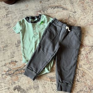 NWOT Carters Baby Boy Frog Outfit